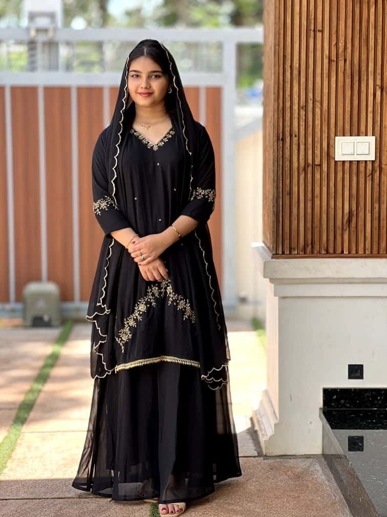 BEUTYFULL PARTYWEAR HEVY HANDWORK  SHARARA SET