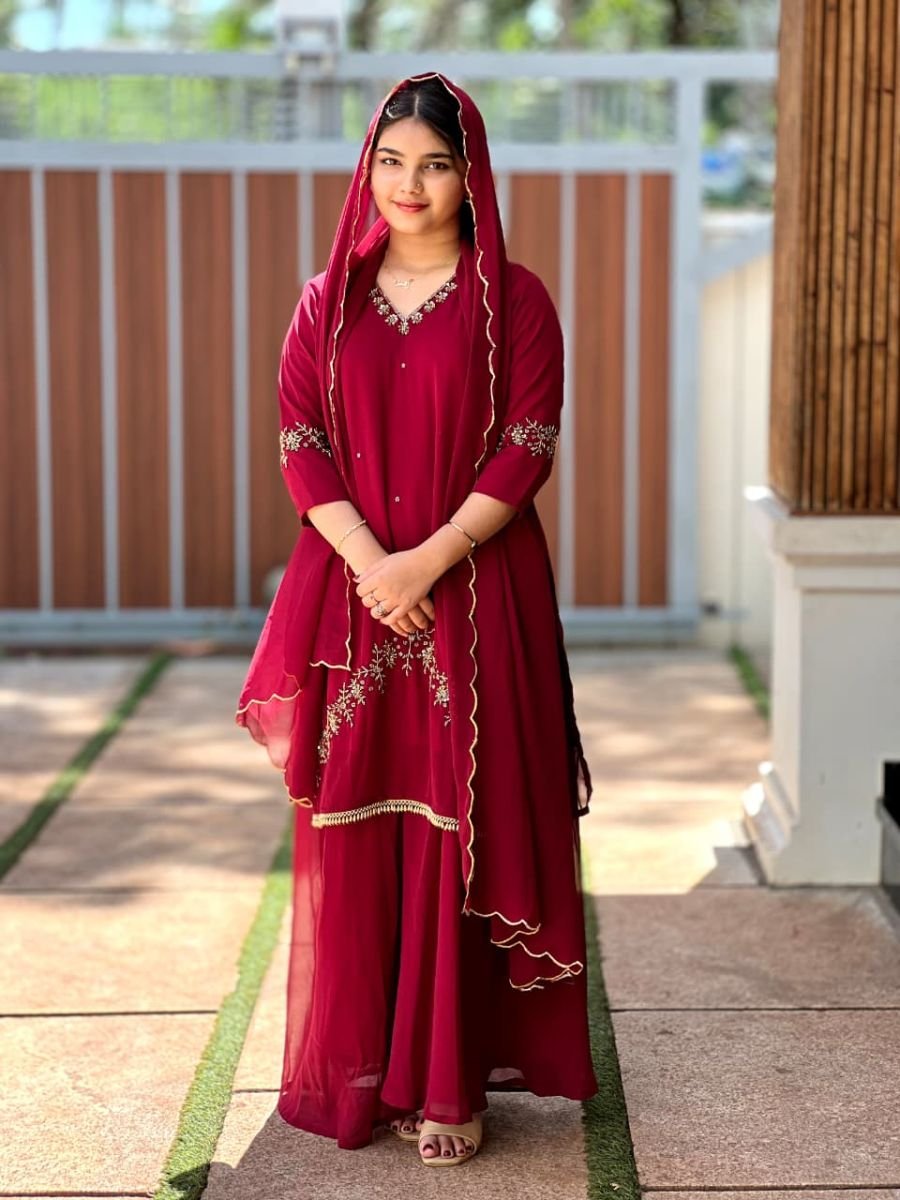 BEUTYFULL PARTYWEAR HEVY HANDWORK  SHARARA SET