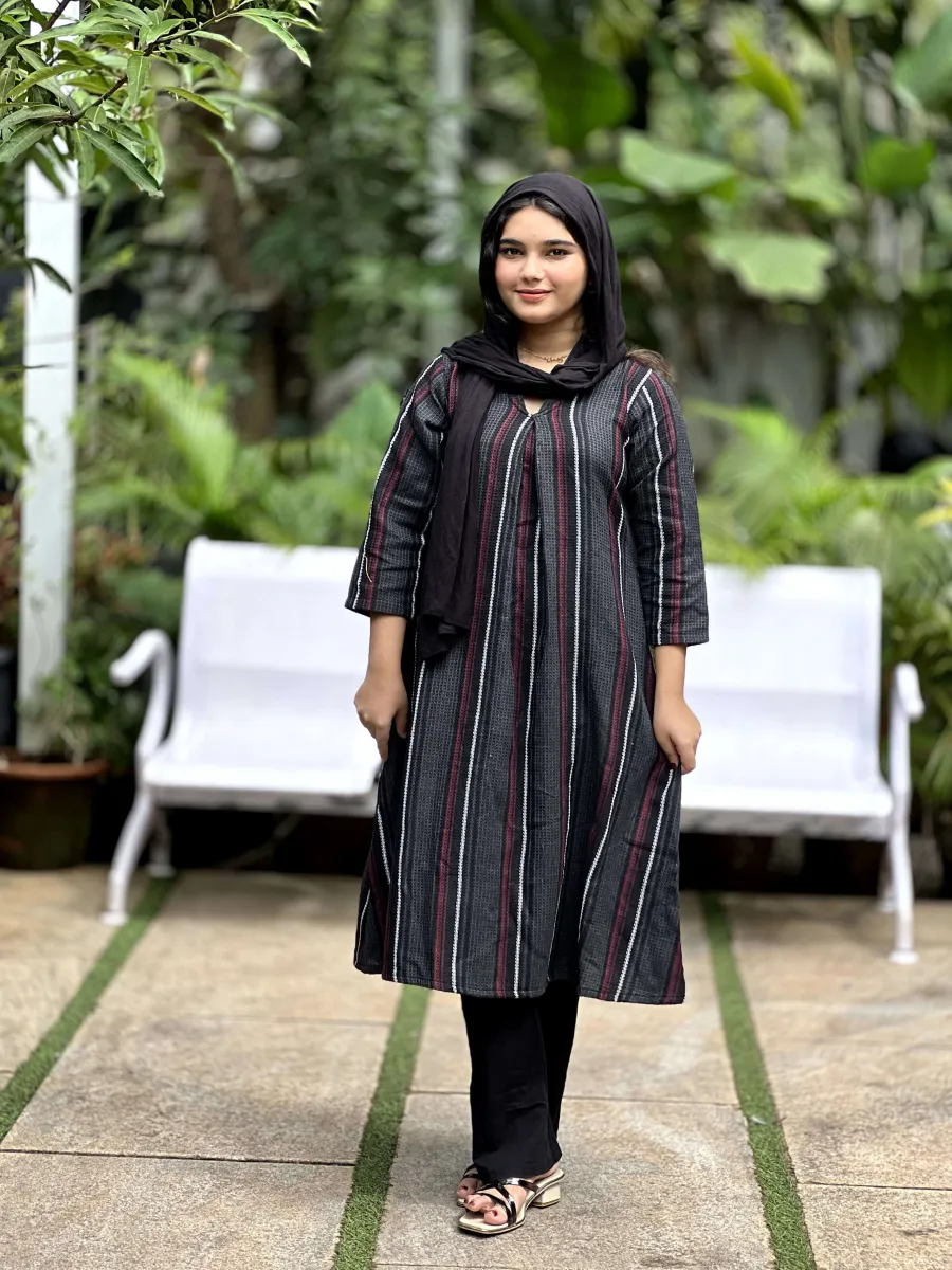 BEUTYFULL  MODESTY  LENGTHY TOP
