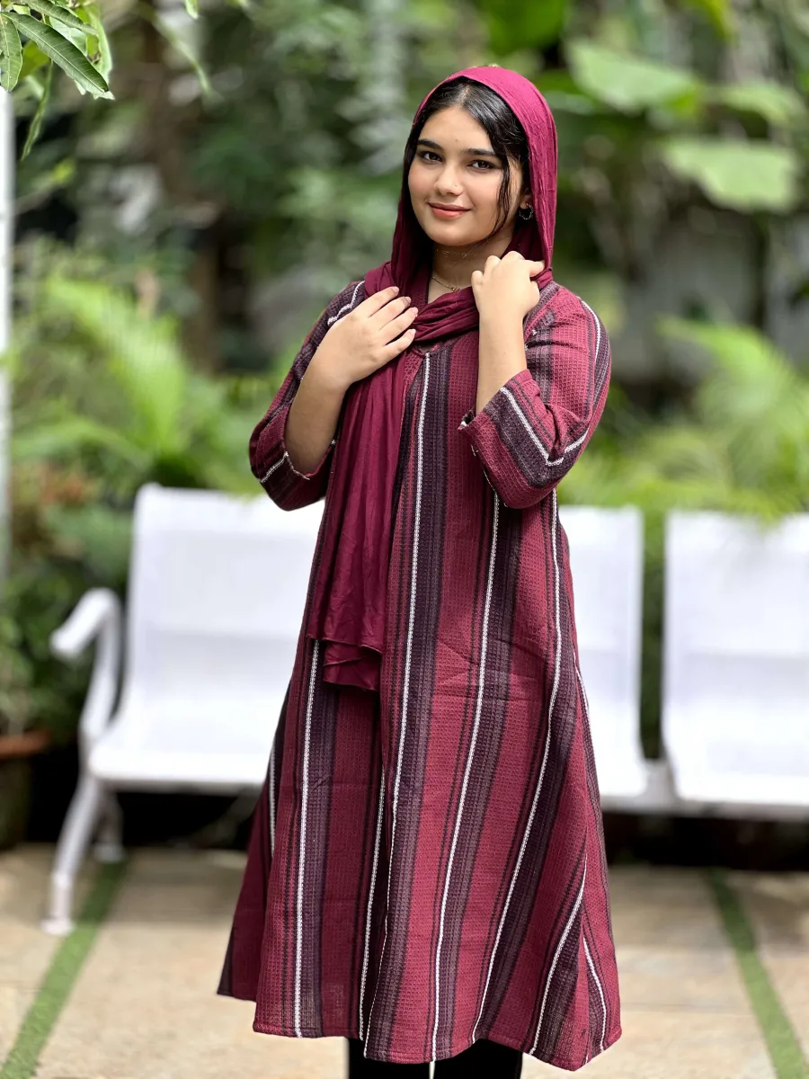 BEUTYFULL  MODESTY  LENGTHY TOP