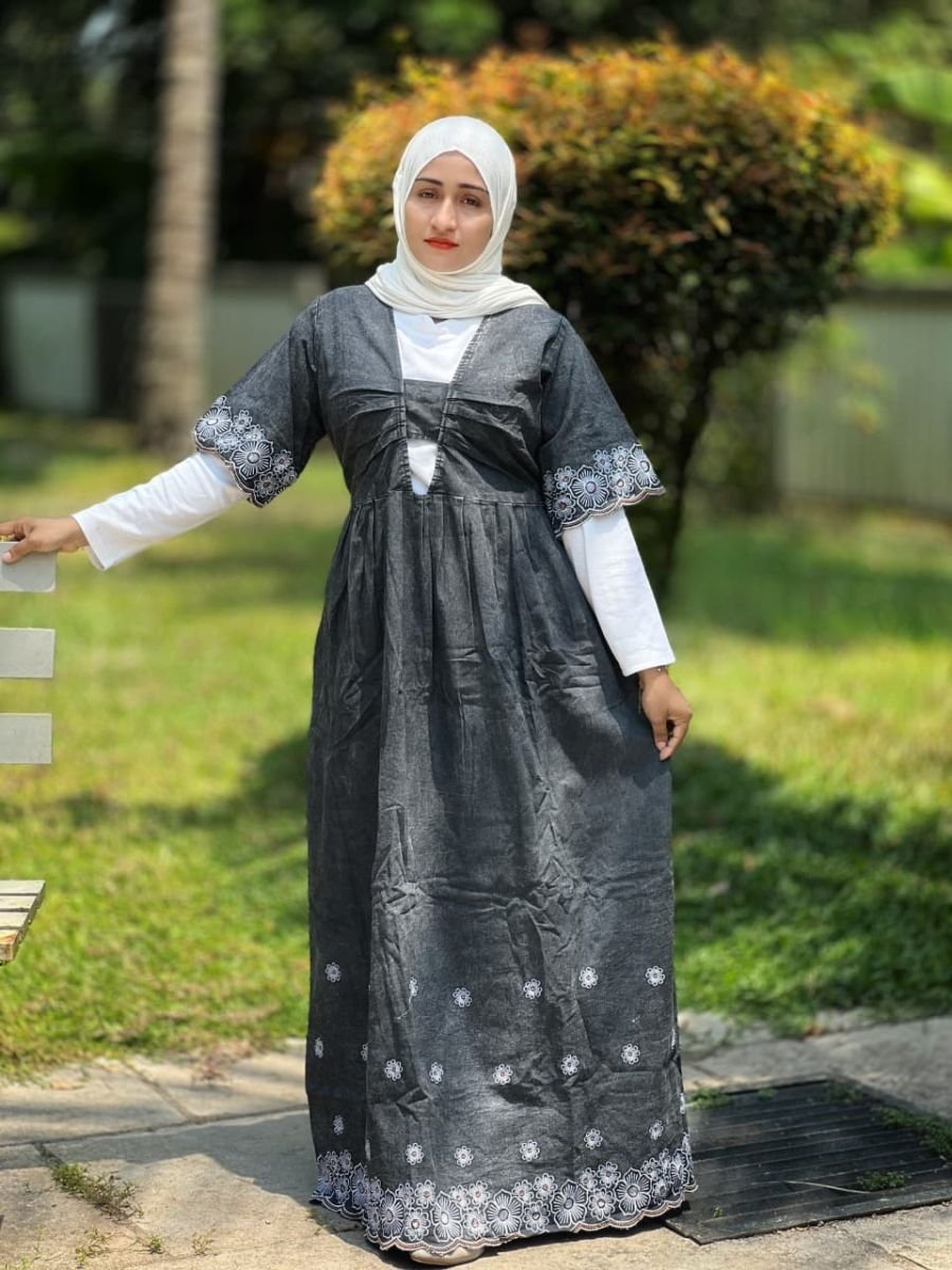 STYLISH MODESTY  DENIM  ROMBER WITH TSHIRT